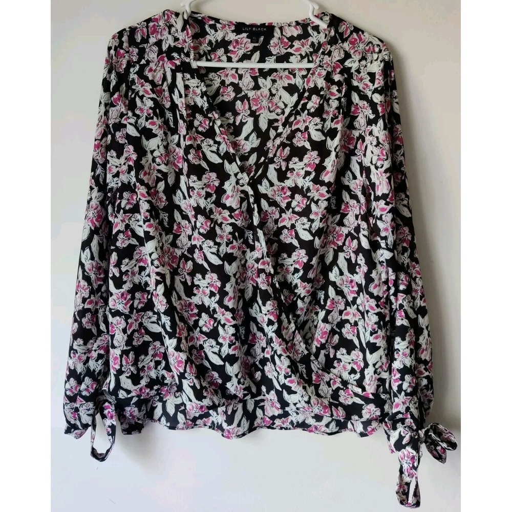 Lily Black Blouse Top Women's Size XL Floral V-Neck Cross-Over Long Sleeve